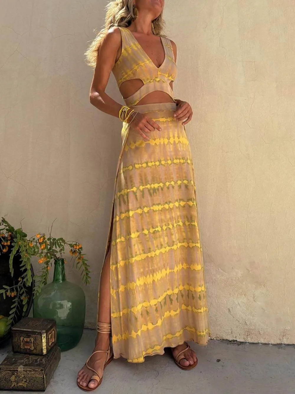 Unique Tie-dye Print Cutout Design Slit Stretch Dress