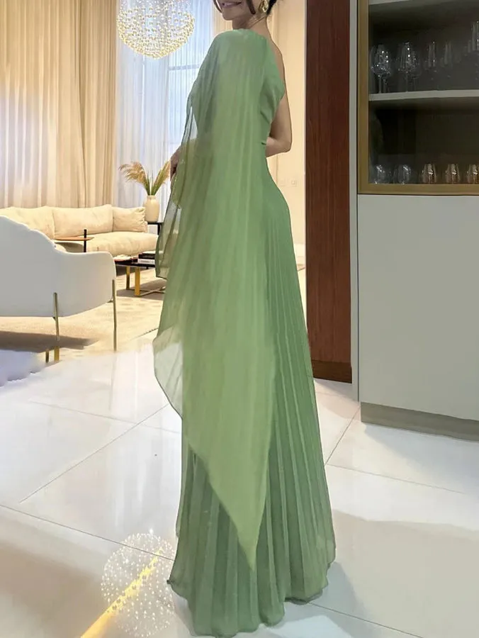 Elegant Flowing Pleated Off-the-Shoulder Maxi Dress