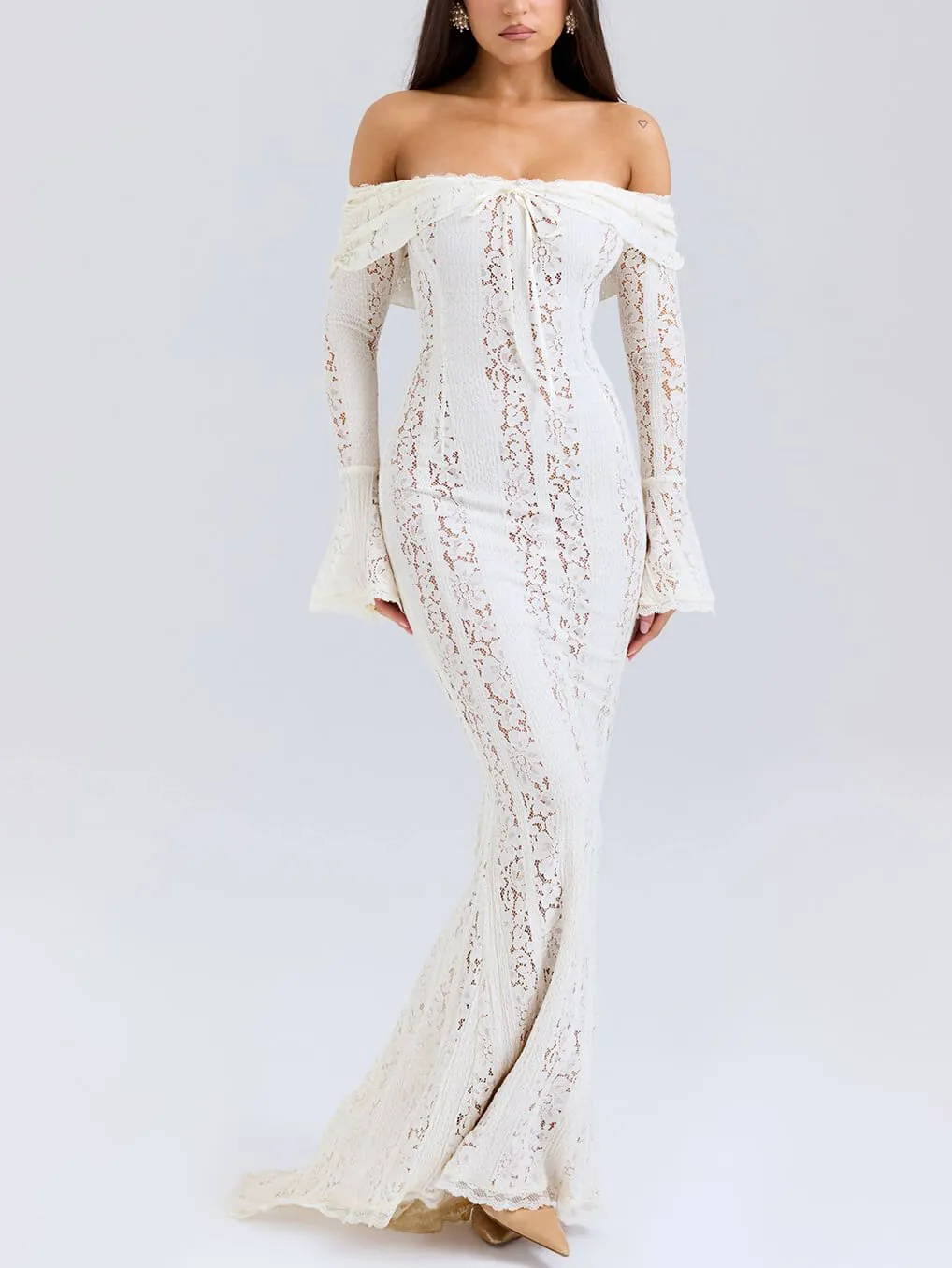 Elegant One Shoulder Lace Fishtail Maxi Dress