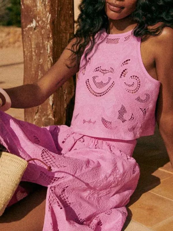 Unique Sleeveless Hollow Lace Crop Top