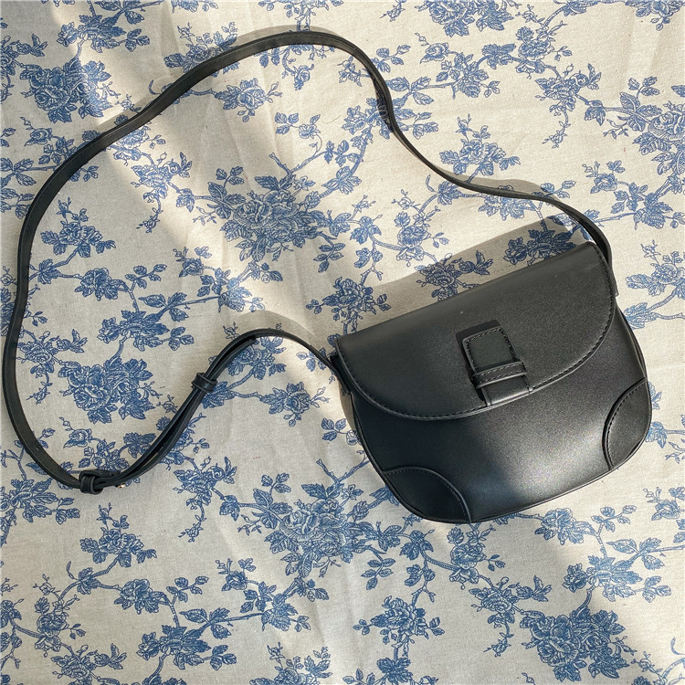 Joker Slung Casual Retro Saddle Bag