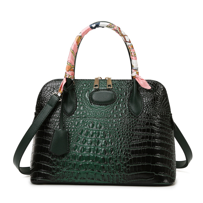 Middle-aged Mother Shell Retro Crocodile Crossbody Bag