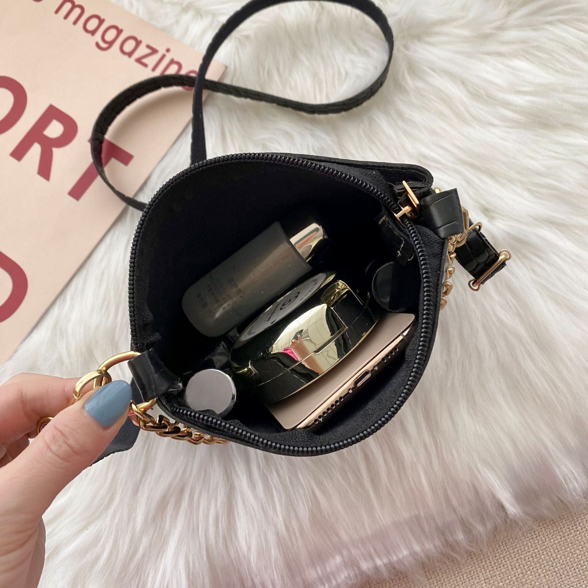 Women's New Fashion Korean Version Of Stone Shoulder Bag Messenger Bag Fashion Armpit Bag Small Square Bag
