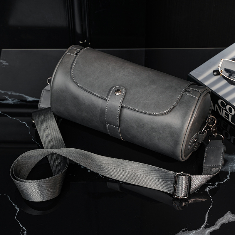 New Personality Design Fashion Retro Fashion Men's Small Leather Bag