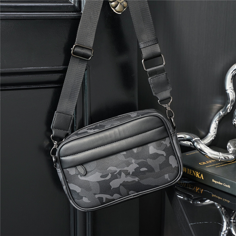 2023 New Men's Camouflage Shoulder Slung Small Square Bag