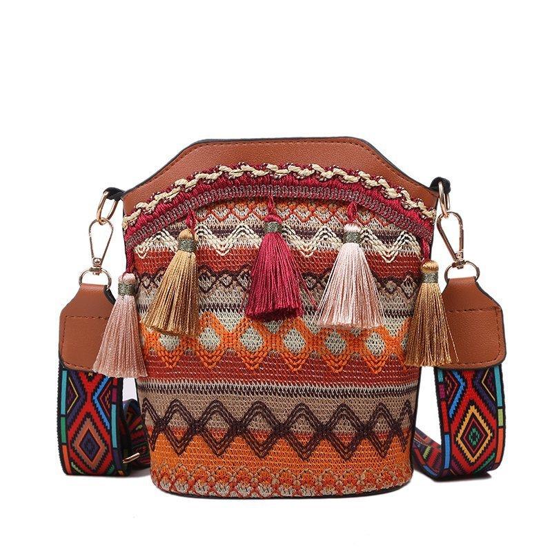 Ladies ethnic style personality one-shoulder messenger bag tassel bucket bag