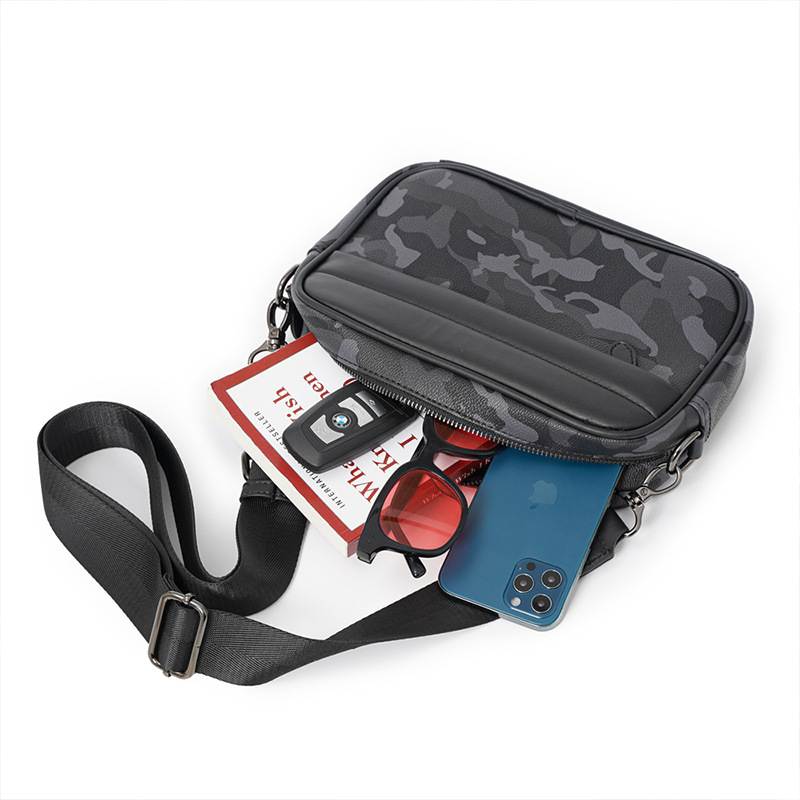 2023 New Men's Camouflage Shoulder Slung Small Square Bag