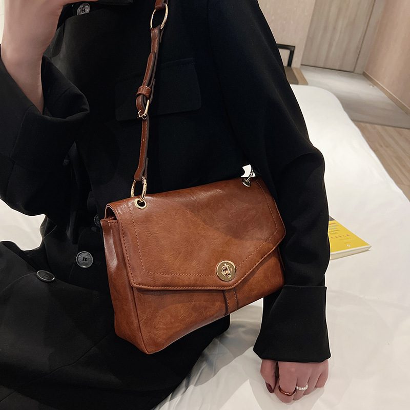 Retro Simple Crossbody Messenger Bag