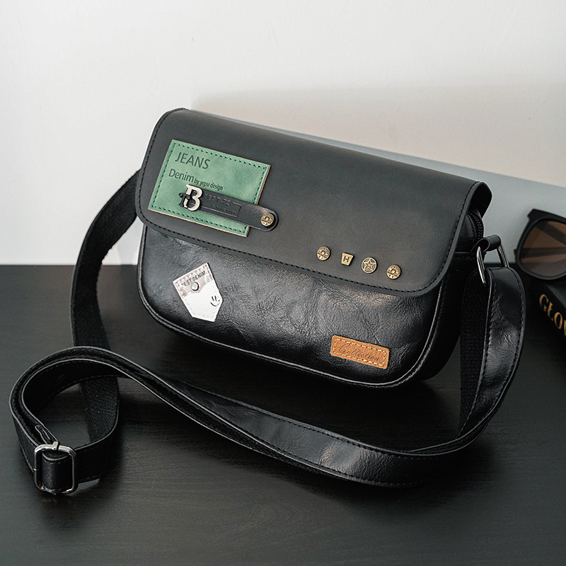 New Fashion Personality Rivet Street Couple Small Satchel