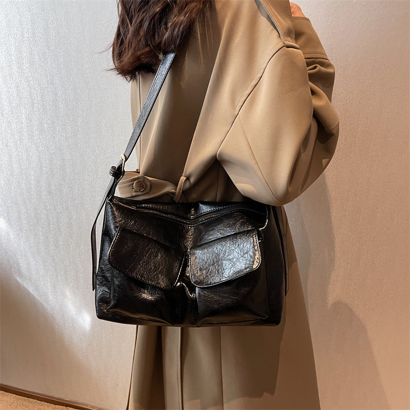 Retro Broadband Crossbody Tote