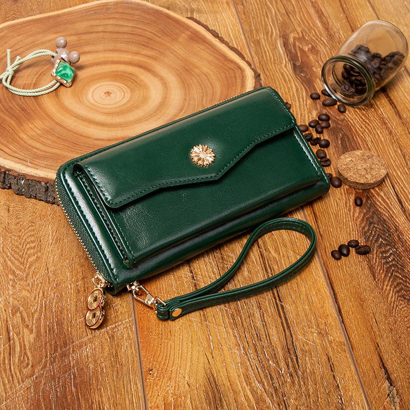A stylish and simple long purse