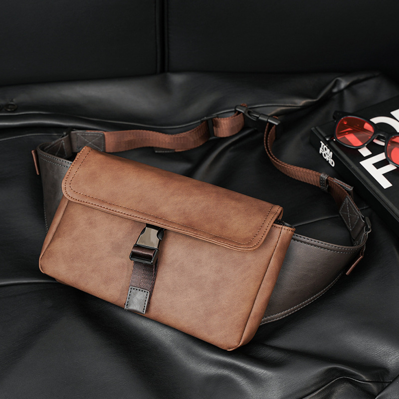 2023 New High-capacity Retro Fashion Chest Bag