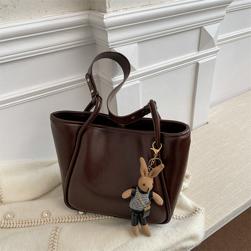 Large Shoulder Commuter Tote