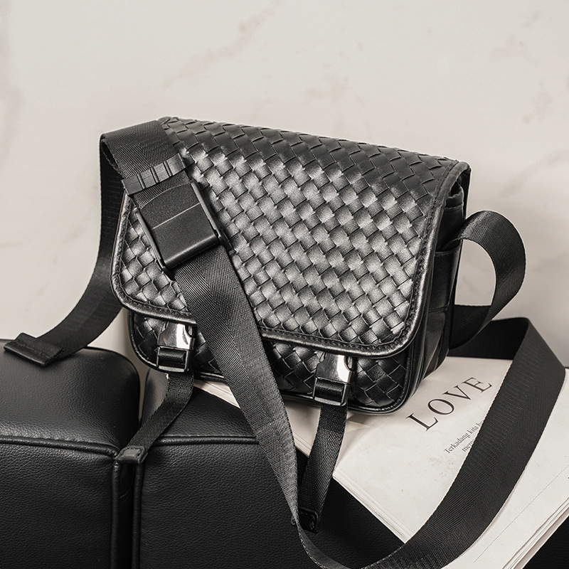 Men's Fashion Casual Woven Shoulder Slung Small Square Bag
