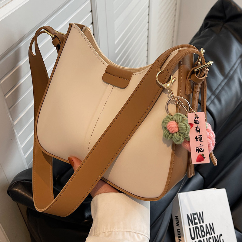 Broadband One-Shoulder Crossbody Bag